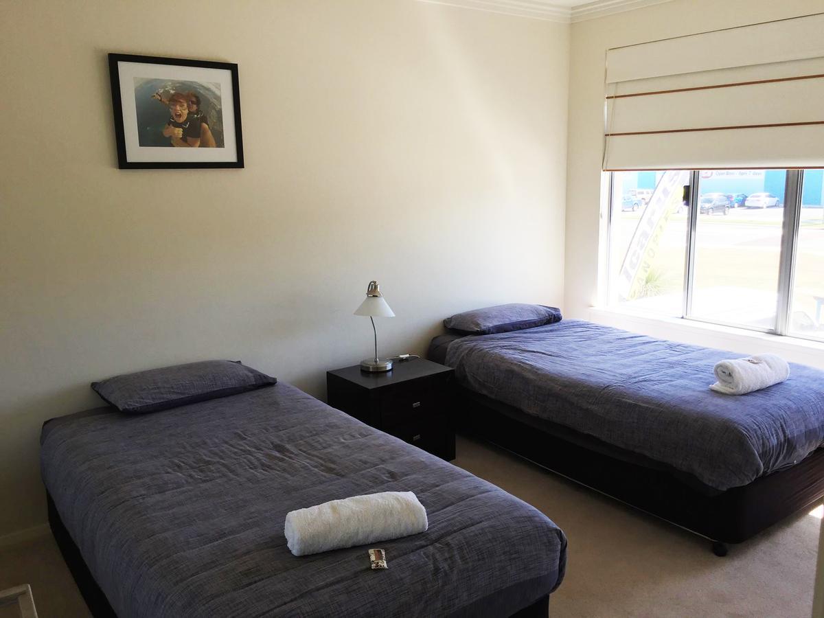 Blue Sky Apartment Jurien Bay Extérieur photo